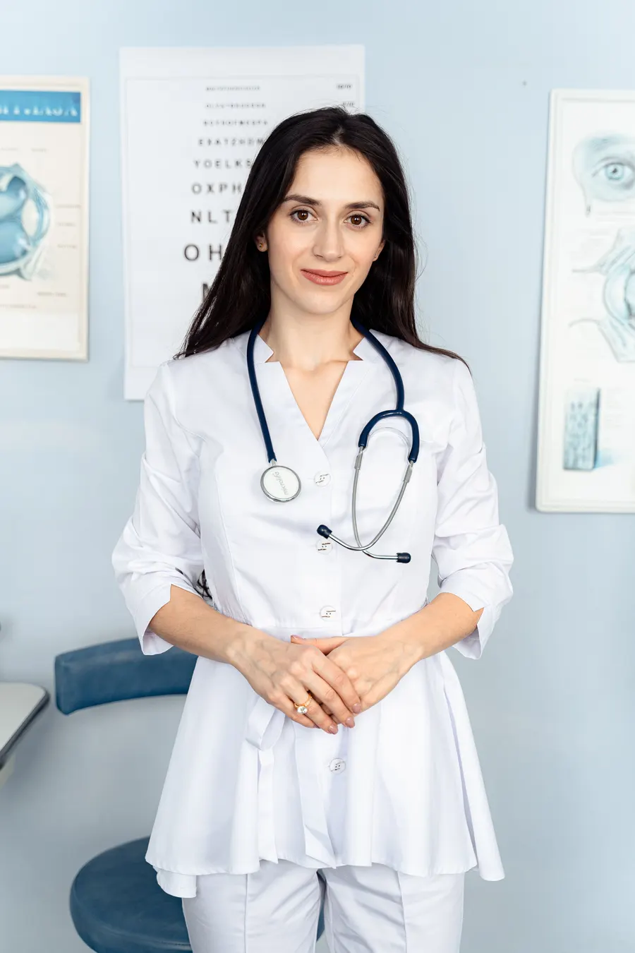Sağlık sektörü doktor önlüğü üniforması